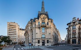 Aloft Dijon
